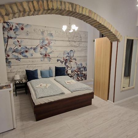 בודפשט Spring Roses Downtown Boutique Hotel מראה חיצוני תמונה